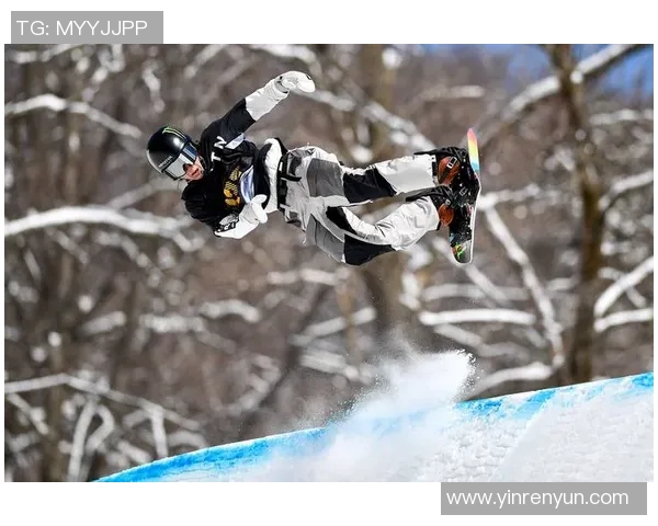 苏翊鸣在世界杯单板滑雪赛中勇夺银牌展现中国滑雪新风采